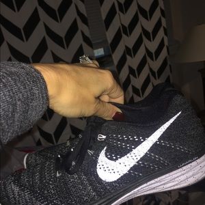 Women’s Nike Size 9 flyknit lunar